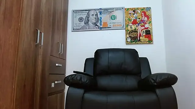 Snapshot of boss_of_cash chatting on 12-02-25, 08:26 boss of cash online show from 12-02-25, 08:26