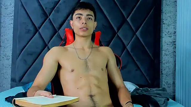 Snapshot of JoshRashfordd chatting on 03-11-25, 12:28 JoshRashfordd online show from 03-11-25, 12:28