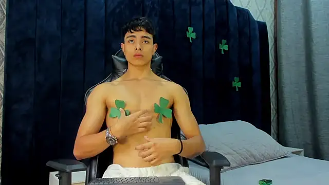 Snapshot of JoshRashfordd chatting on 03-15-25, 02:45 JoshRashfordd online show from 03-15-25, 02:45