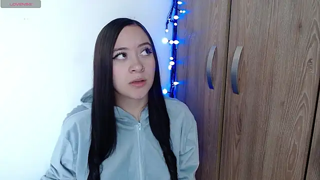 Snapshot of kaena-angels chatting on 12-13-24, 07:53 kaena-angels online show from 12-13-24, 07:53