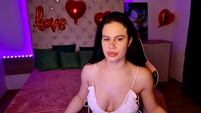KattieSims online show from 02-06-25, 04:31
