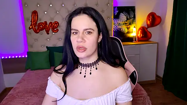 KattieSims online show from 02-07-25, 07:40