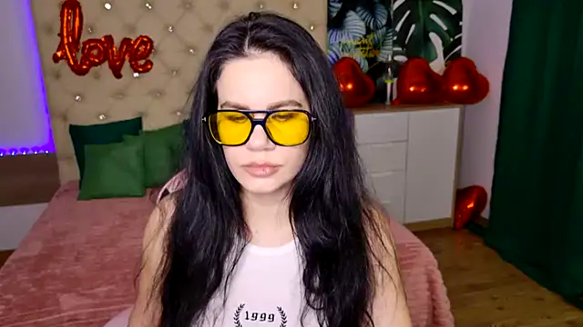 KattieSims online show from 02-16-25, 07:16