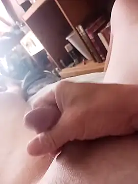 Snapshot of fun2fuck173 chatting on 10-02-25, 03:19 fun2fuck173 online show from 10-02-25, 03:19