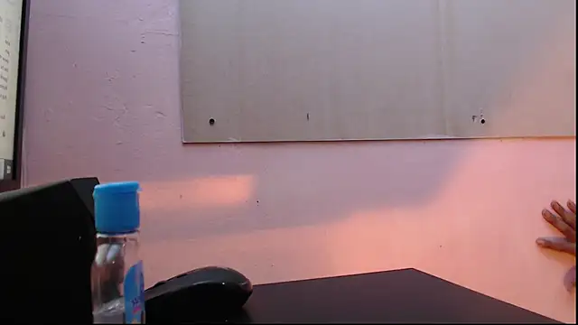 Snapshot of mr_stiven_ chatting on 02-12-25, 03:18 mr stiven  online show from 02-12-25, 03:18