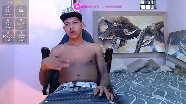 Snapshot of mr_stiven_ chatting on 03-15-25, 02:35 mr stiven  online show from 03-15-25, 02:35