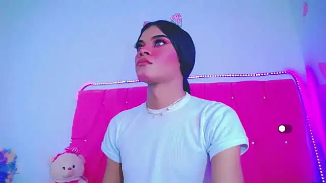 Theylor Rouse online show from 03-02-25, 05:33