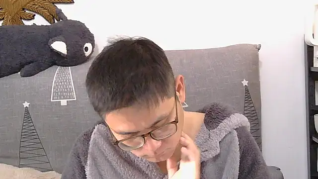 866532 online show from 12-18-25, 01:33