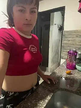 Snapshot of Liah_ferrer chatting on 06-19-26, 01:26 Liah ferrer online show from 06-19-26, 01:26