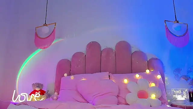 ElsaYoung online show from 03-15-25, 08:32