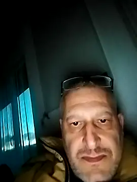 Snapshot of Husoban chatting on 10-26-25, 04:46 Husoban online show from 10-26-25, 04:46