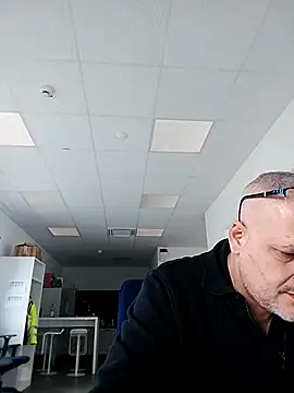 Snapshot of Husoban chatting on 10-28-25, 09:57 Husoban online show from 10-28-25, 09:57