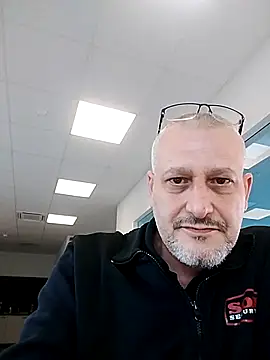 Snapshot of Husoban chatting on 12-05-25, 03:20 Husoban online show from 12-05-25, 03:20