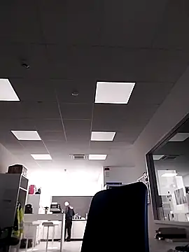 Snapshot of Husoban chatting on 12-15-25, 05:12 Husoban online show from 12-15-25, 05:12