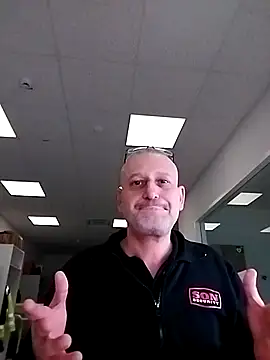 Snapshot of Husoban chatting on 12-16-25, 05:56 Husoban online show from 12-16-25, 05:56