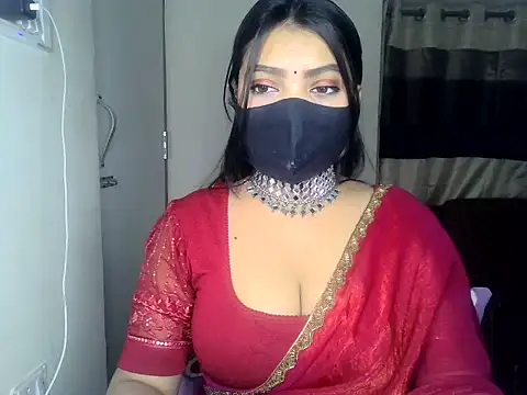 Snapshot of ishi_Beauty chatting on 11-20-25, 06:35 ishi Beauty online show from 11-20-25, 06:35