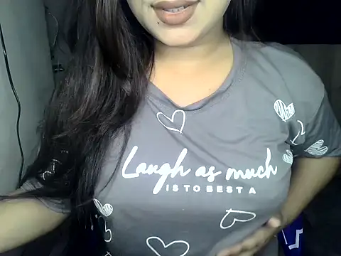 Snapshot of ishi_Beauty chatting on 06-06-26, 06:18 ishi Beauty online show from 06-06-26, 06:18