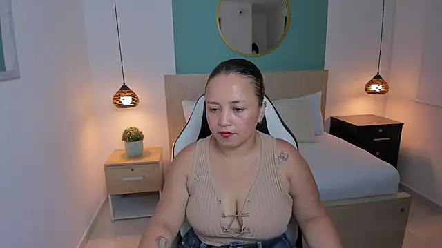 linda rios  online show from 01-02-25, 07:07