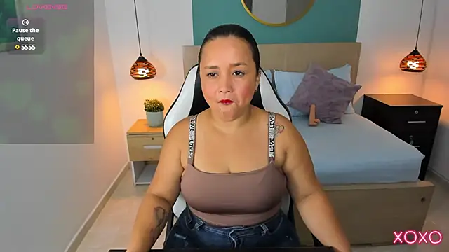 linda rios  online show from 02-08-25, 01:22