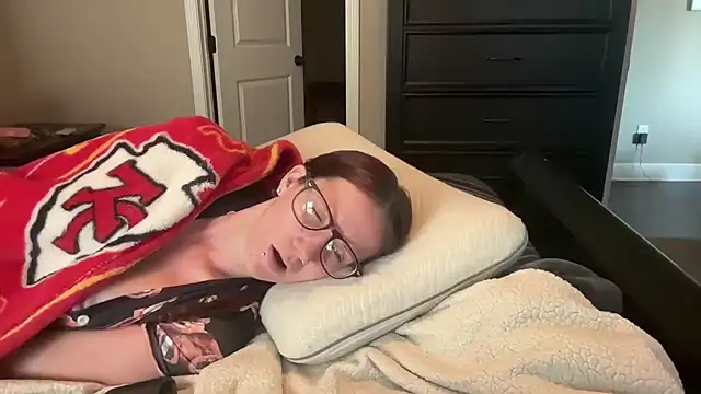 yourstrulylivy69 online show from 10-16-25, 03:57