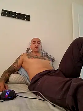 Snapshot of cris21324 chatting on 01-18-25, 08:51 cris21324 online show from 01-18-25, 08:51