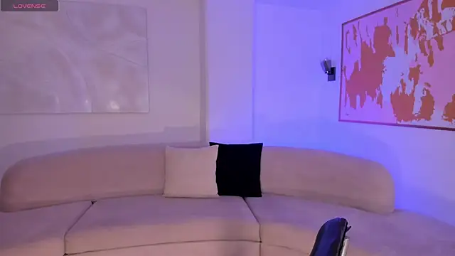 MiaFarrell  online show from 02-06-26, 06:22