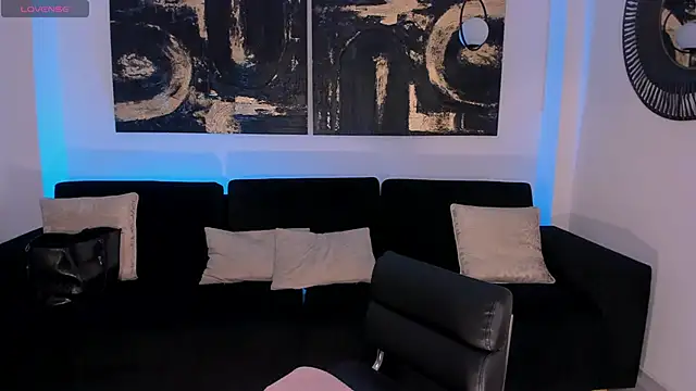 MiaFarrell  online show from 06-20-26, 11:24