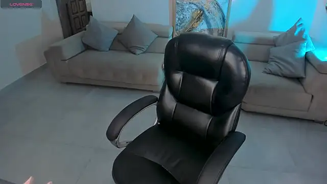 BellaCarteer  online show from 09-28-25, 11:21