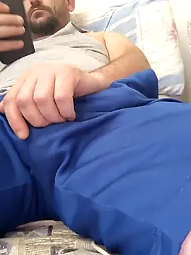 Snapshot of mertBy chatting on 01-19-25, 07:04 mertBy online show from 01-19-25, 07:04