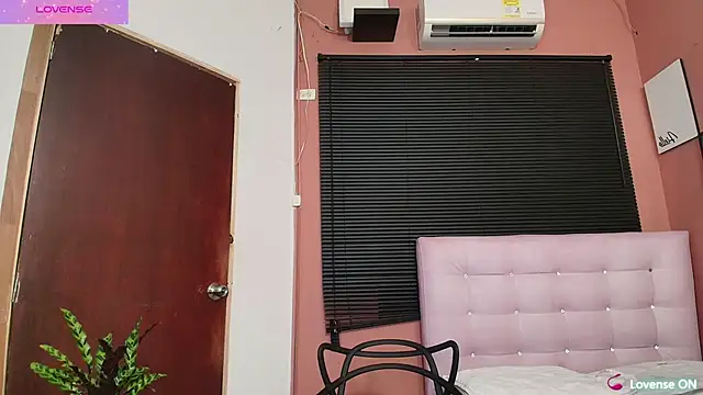 kinkyandsavage online show from 01-10-25, 10:04