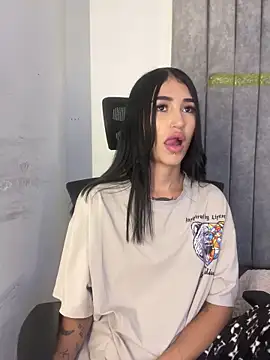 Cassie howard  online show from 02-19-25, 05:38