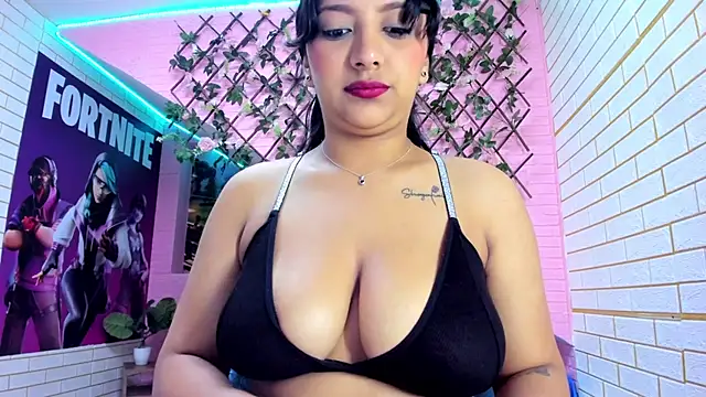 Snapshot of mariilulp303av chatting on 01-06-26, 04:27 mariilulp303av online show from 01-06-26, 04:27