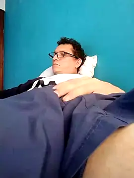 Bombi22 online show from 01-07-25, 06:24