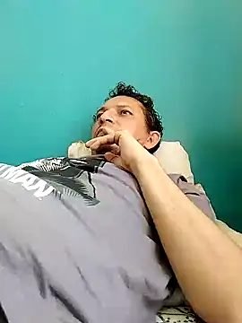 Bombi22 online show from 01-12-25, 03:14