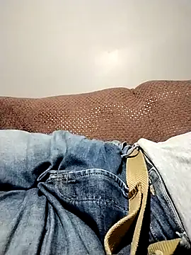 Bombi22 online show from 02-21-25, 05:24