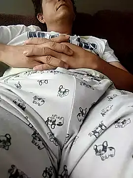 Bombi22 online show from 03-13-25, 05:39