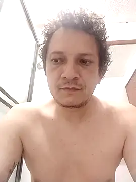 Bombi22 online show from 10-01-25, 11:38