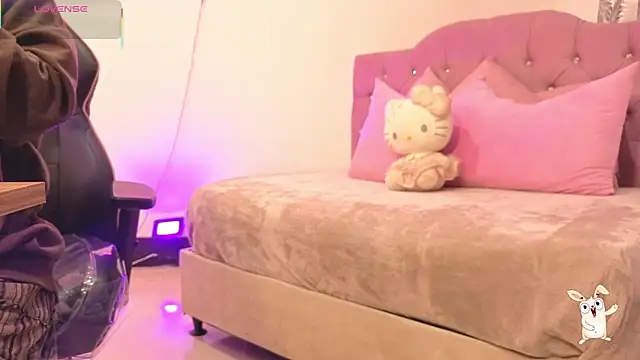 kittystart tay online show from 11-30-25, 11:47