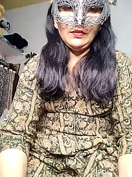 Snapshot of sexy_bhabhi69 chatting on 12-04-25, 08:34 sexy bhabhi69 online show from 12-04-25, 08:34