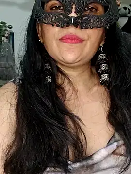 Snapshot of sexy_bhabhi69 chatting on 05-07-26, 06:35 sexy bhabhi69 online show from 05-07-26, 06:35