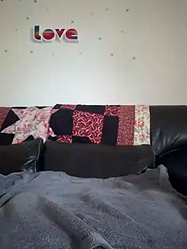 jourdinio13 online show from 03-11-25, 12:06