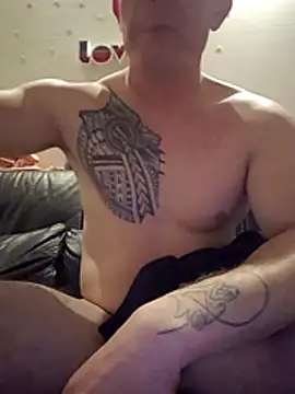 jourdinio13 online show from 02-05-26, 04:55