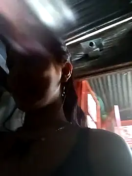 thamygomezz online show from 09-08-25, 09:47