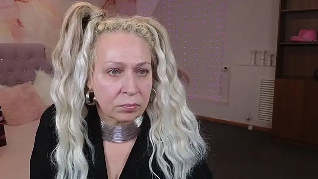 Penelope Pinky online show from 01-22-25, 02:03