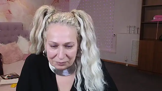 Penelope Pinky online show from 01-22-25, 08:06