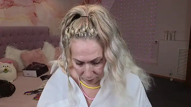 Penelope Pinky online show from 01-23-25, 08:02