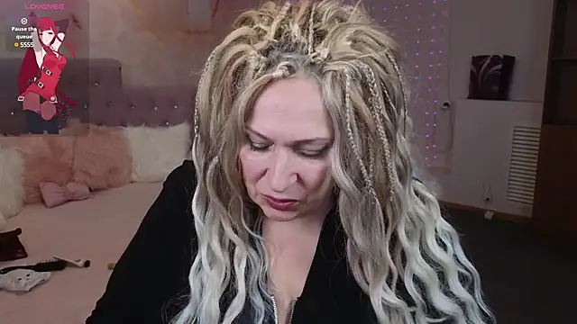 Penelope Pinky online show from 02-09-25, 04:40