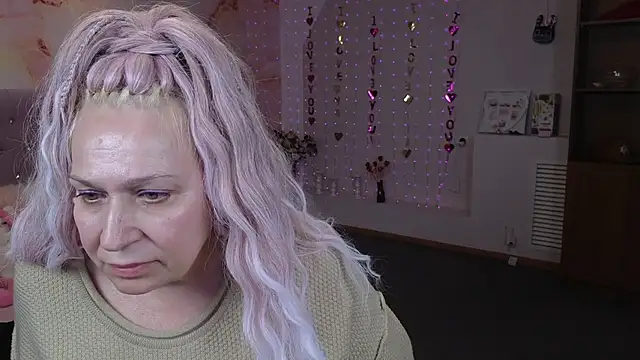 Penelope Pinky online show from 02-28-25, 01:58