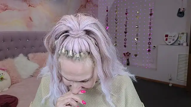 Penelope Pinky online show from 03-14-25, 05:35