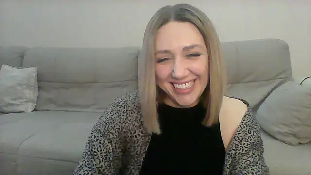 Snapshot of VickyLove047 chatting on 02-05-25, 10:19 VickyLove047 online show from 02-05-25, 10:19